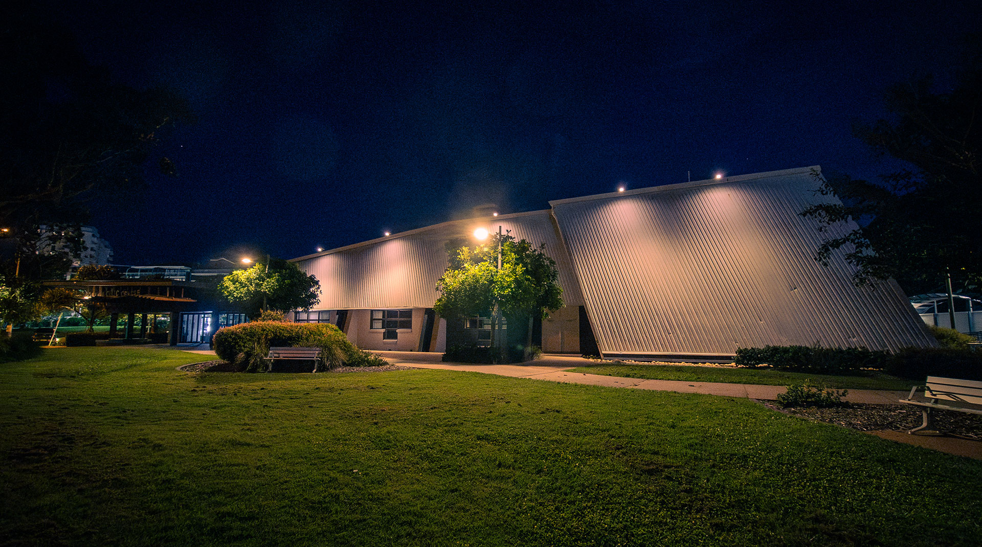 Coolum-Civic-Centre---Lights-2